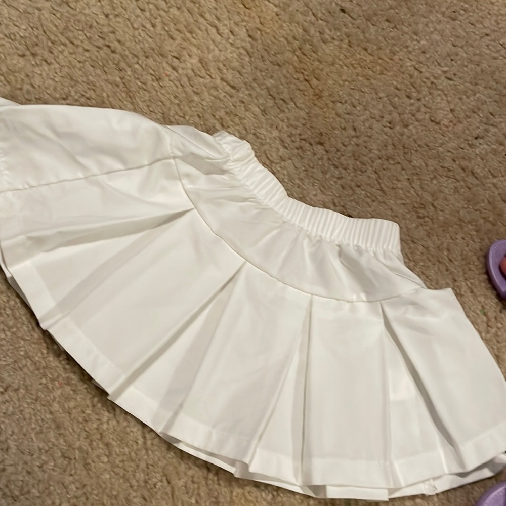 Pleaded skirt